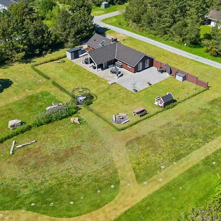 Awesome In With Sauna Casa vacanze